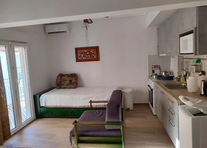 Апартаменты Beach Apartment Пефкохори